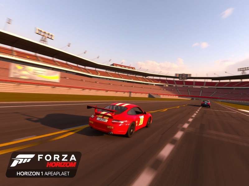 Forza Horizon 1 Bass Arena stage at night with vibrant lights and crowds